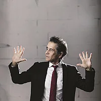 Steven Brown - (Tuxedomoon) in Concerto